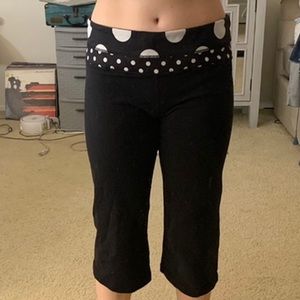 lululemon polka dot capri leggings